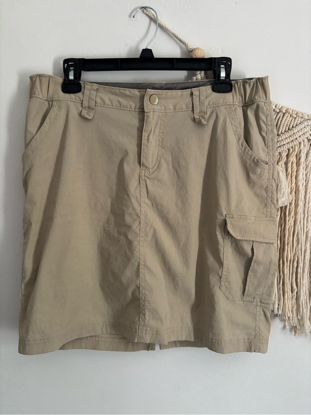 Duluth Trading Co Tan Utility Skort